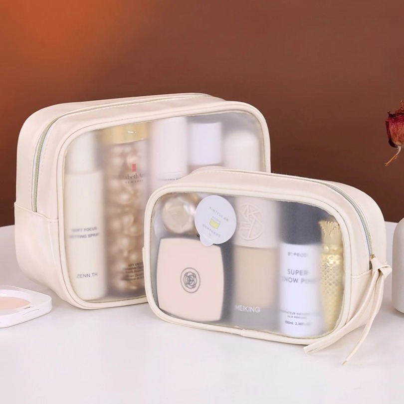 Półprzezroczysty luksusowy zes – Luxury Skincare Set recenzja i cena