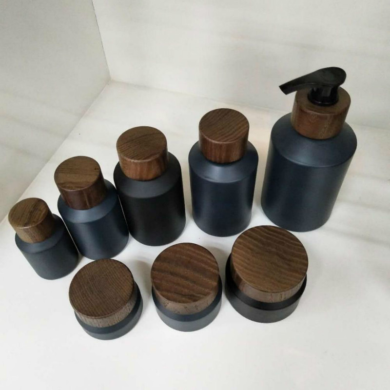 60 szt. czarnych, matowych szk – Luxury Skincare Jars recenzja i cena