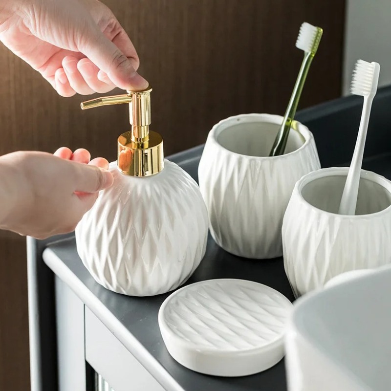 Luksusowy amerykański ceramicz – Luxury Skincare Collection recenzja i cena